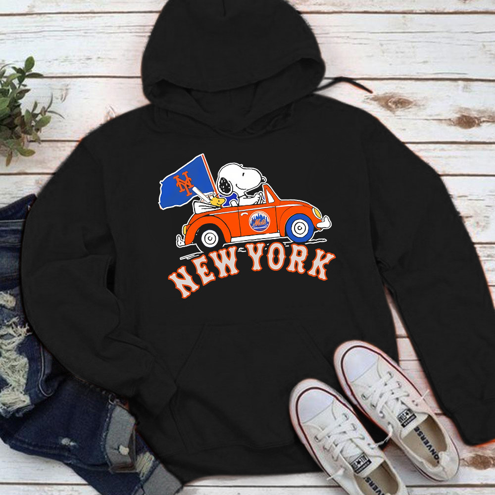 Snoopy And Woodstock Driving Car New York Mets 2024 MLB Playoff Hoodie Funny Gifts For Fan
